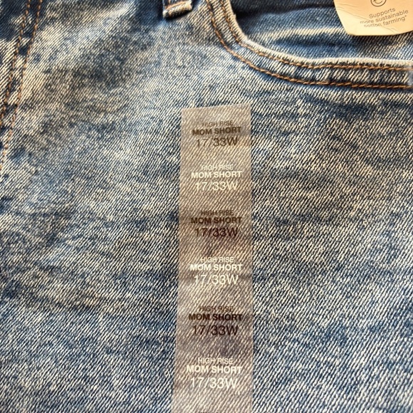 SO Mom Jean Shorts Womens Size 17 / 33 High Rise Stretch Denim 3" Inseam Cuffed - Picture 3 of 15